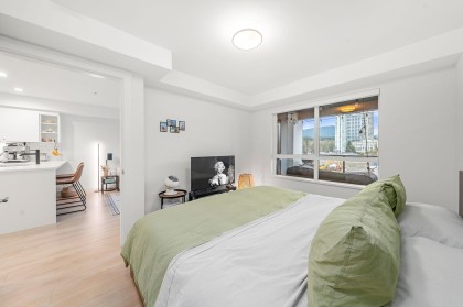 Photo 18 at 402 - 1519 Crown Street, Lynnmour, North Vancouver