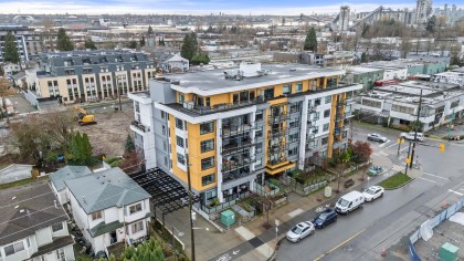 Photo 39 at 402 - 1519 Crown Street, Lynnmour, North Vancouver