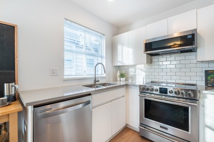 Photo 16 at 302 - 655 W 13th Avenue, Fairview VW, Vancouver West