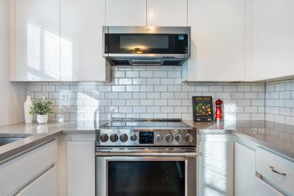 Photo 15 at 302 - 655 W 13th Avenue, Fairview VW, Vancouver West