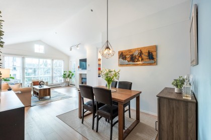 Photo 4 at 302 - 655 W 13th Avenue, Fairview VW, Vancouver West