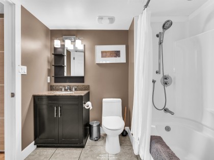 Photo 19 at 203 - 4323 Gallant Avenue, Deep Cove, North Vancouver