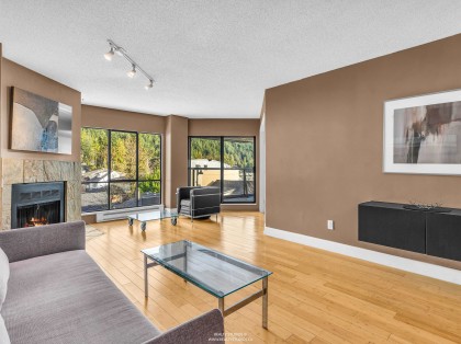 Photo 4 at 203 - 4323 Gallant Avenue, Deep Cove, North Vancouver