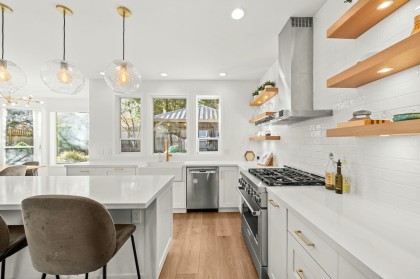 Photo 7 at 1725 Orkney Place, Northlands, North Vancouver