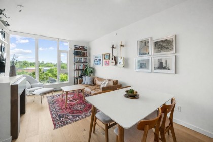 Photo 7 at 607 - 2528 Maple Street, Kitsilano, Vancouver West