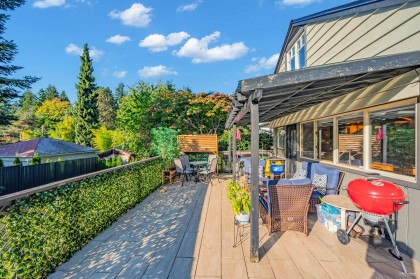 Photo 17 at 310 Macbeth Crescent, Cedardale, West Vancouver