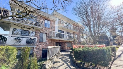 Photo 3 at 202 - 2080 Maple Street, Kitsilano, Vancouver West