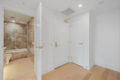 Photo 6 at 307 - 2096 W 47th Avenue, Kerrisdale, Vancouver West