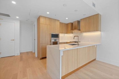 Photo 12 at 307 - 2096 W 47th Avenue, Kerrisdale, Vancouver West