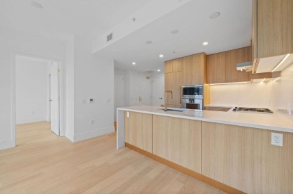 Photo 14 at 307 - 2096 W 47th Avenue, Kerrisdale, Vancouver West