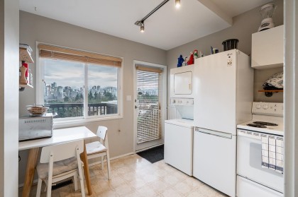 Photo 16 at 967 W 8th Avenue, Fairview VW, Vancouver West