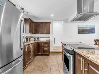 Photo 9 at 227 W 5th Street, Lower Lonsdale, North Vancouver