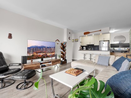 Photo 3 at 1808 - 2016 Fullerton Avenue, Pemberton NV, North Vancouver