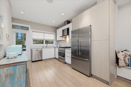 Photo 11 at 210 W 5th Street, Lower Lonsdale, North Vancouver