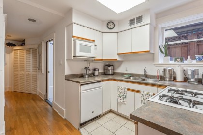 Photo 34 at 2582 W 6th Avenue, Kitsilano, Vancouver West