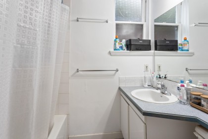 Photo 38 at 2582 W 6th Avenue, Kitsilano, Vancouver West