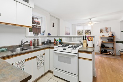Photo 35 at 2582 W 6th Avenue, Kitsilano, Vancouver West