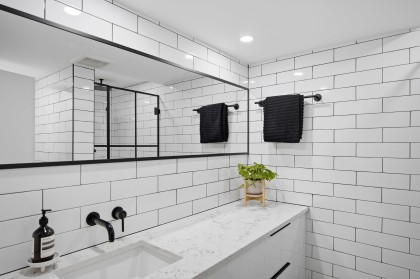 Photo 12 at 3321 Mountain Highway, Lynn Valley, North Vancouver