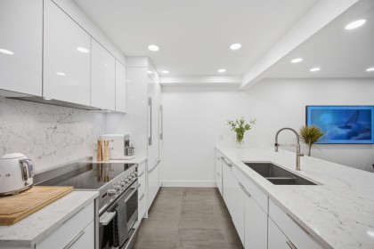 Photo 3 at 3321 Mountain Highway, Lynn Valley, North Vancouver