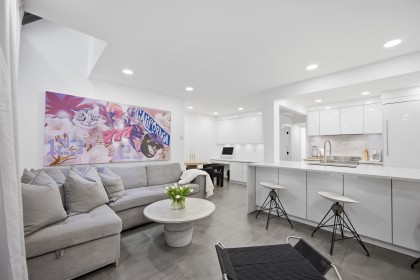 Photo 9 at 3321 Mountain Highway, Lynn Valley, North Vancouver