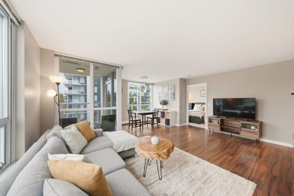 Photo 11 at 705 - 135 E 17th Street, Central Lonsdale, North Vancouver