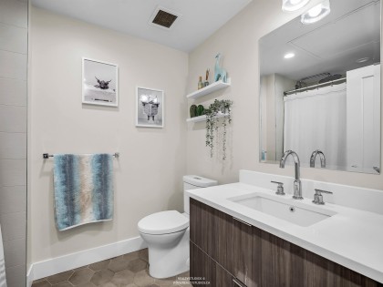 Photo 23 at 401 - 1496 Charlotte Road, Lynnmour, North Vancouver