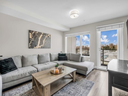 Photo 2 at 401 - 1496 Charlotte Road, Lynnmour, North Vancouver