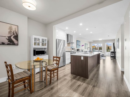 Photo 12 at 401 - 1496 Charlotte Road, Lynnmour, North Vancouver