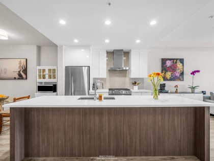 Photo 1 at 401 - 1496 Charlotte Road, Lynnmour, North Vancouver