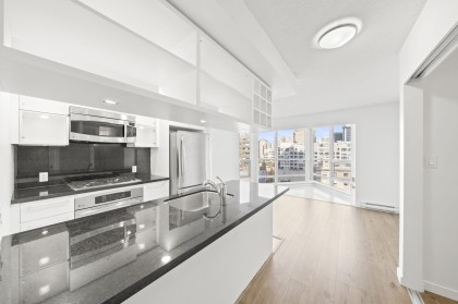 Photo 16 at 910 - 833 Seymour Street, Downtown VW, Vancouver West