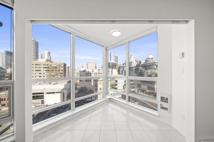 Photo 5 at 910 - 833 Seymour Street, Downtown VW, Vancouver West