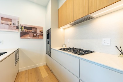 Photo 13 at 858 W 64th Avenue, Marpole, Vancouver West