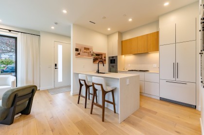 Photo 7 at 858 W 64th Avenue, Marpole, Vancouver West