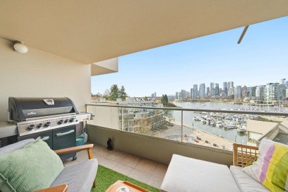 Photo 10 at 533 - 666 Leg In Boot Square, False Creek, Vancouver West