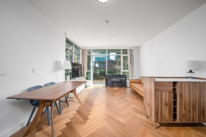 Photo 7 at 106 - 458 W 63rd Avenue, Marpole, Vancouver West