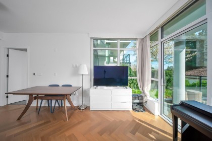 Photo 5 at 106 - 458 W 63rd Avenue, Marpole, Vancouver West