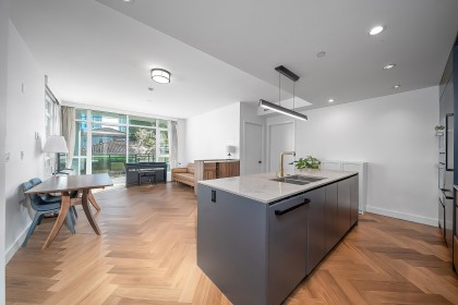 Photo 8 at 106 - 458 W 63rd Avenue, Marpole, Vancouver West