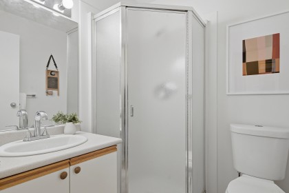 Photo 12 at 123 - 3440 W Broadway, Kitsilano, Vancouver West