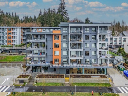 Photo 2 at 303 - 3596 Malsum Drive, Roche Point, North Vancouver