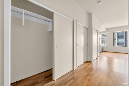 Photo 12 at 1113 - 1333 W Georgia Street, Coal Harbour, Vancouver West