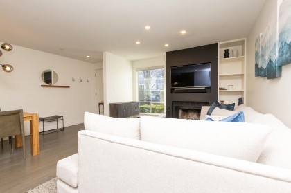 Photo 5 at 3062 Willow Street, Fairview VW, Vancouver West