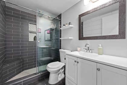 Photo 15 at 201 - 341 Mahon Avenue, Lower Lonsdale, North Vancouver