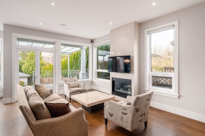 Photo 9 at 4341 W 3rd Avenue, Point Grey, Vancouver West