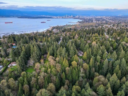 Photo 3 at 1825 Drummond Drive, Point Grey, Vancouver West