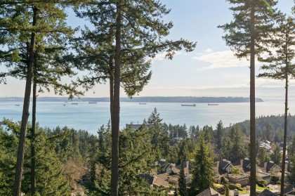Photo 3 at 7 - 5110 Alderfeild Place, Upper Caulfeild, West Vancouver