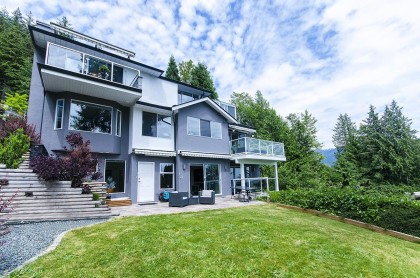 Photo 1 at 1241 Coleman Street, Lynn Valley, North Vancouver