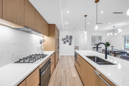 Photo 5 at 1016 W 52nd Avenue, South Granville, Vancouver West