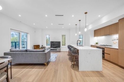 Photo 11 at 1016 W 52nd Avenue, South Granville, Vancouver West