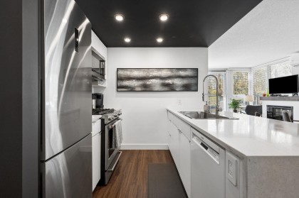 Photo 5 at 310 - 939 Expo Boulevard, Yaletown, Vancouver West