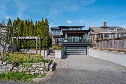 Photo 1 at 1468 Kings Avenue, Ambleside, West Vancouver